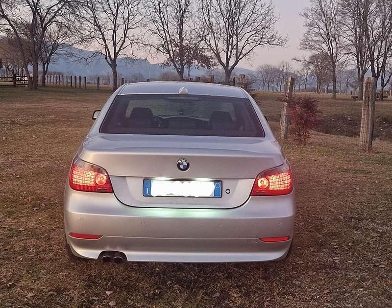 Usata BMW 523 177 CV (130 kW) 2006 Berlina