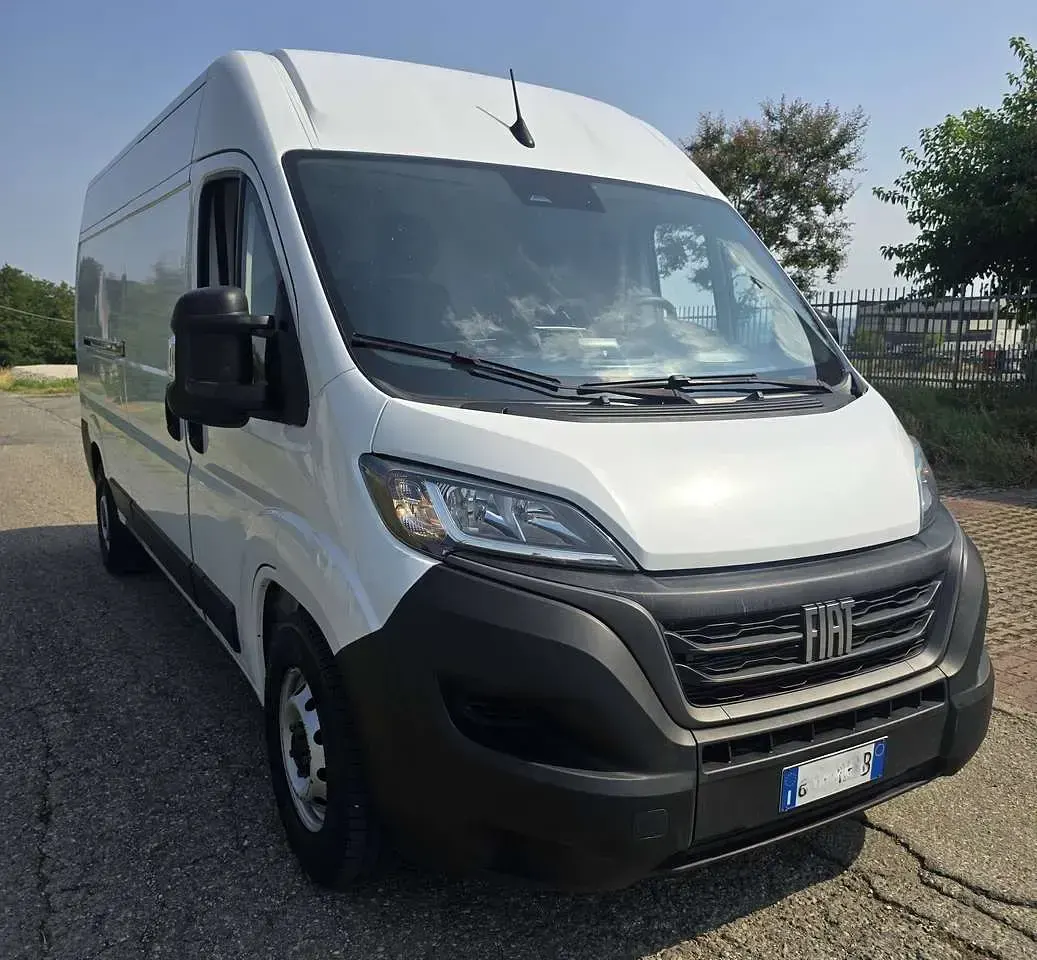 Usata Fiat Ducato 140 CV (102 kW) 2023 Bianco Furgone