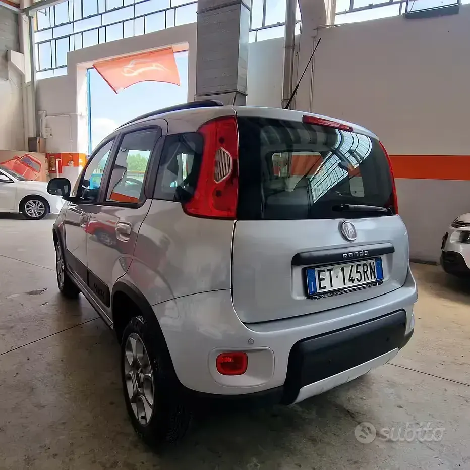 Usata Fiat Panda 4x4 S 75 CV (55 kW) 2014 Grigio Utilitaria