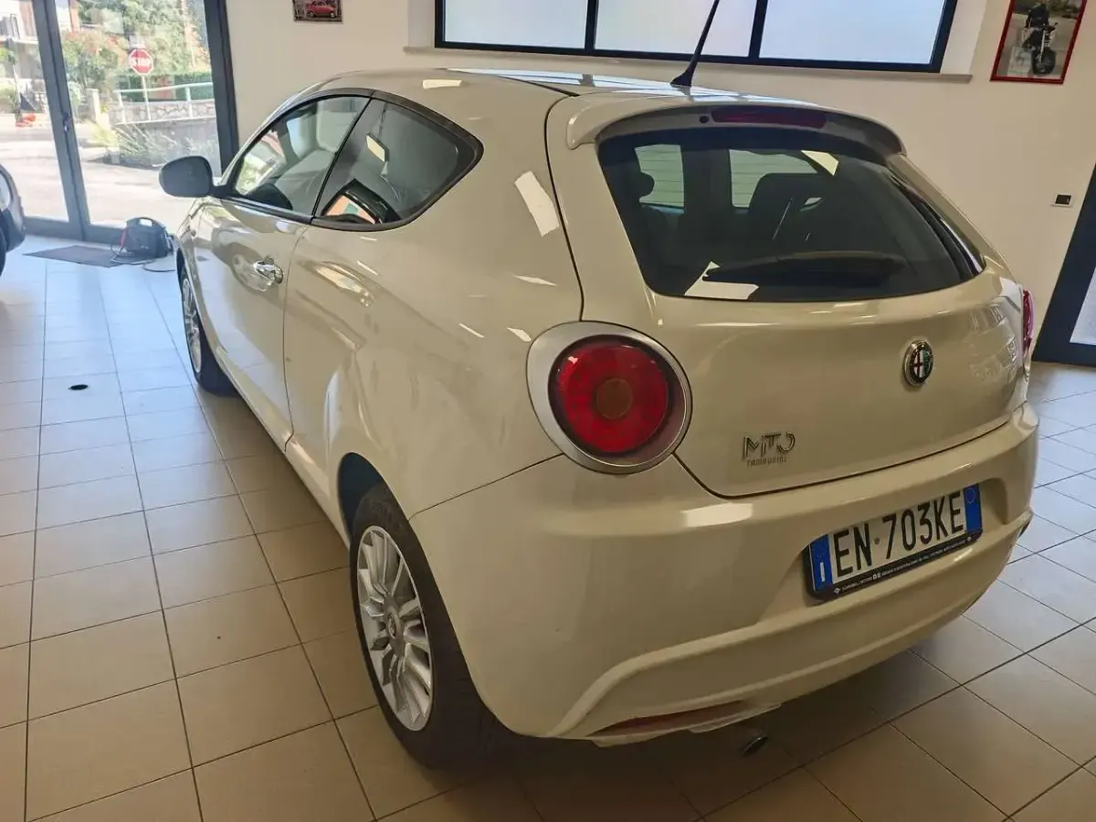 Usata Alfa Romeo MiTo 84 CV (61 kW) 2012 Bianco Utilitaria