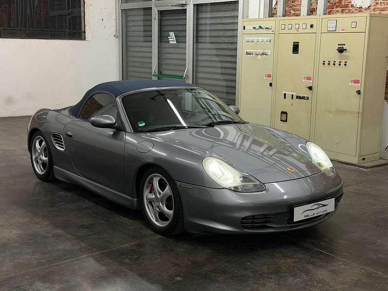 Usata Porsche 986 Boxster 260 CV (191 kW) 2003 Grigio Cabrio