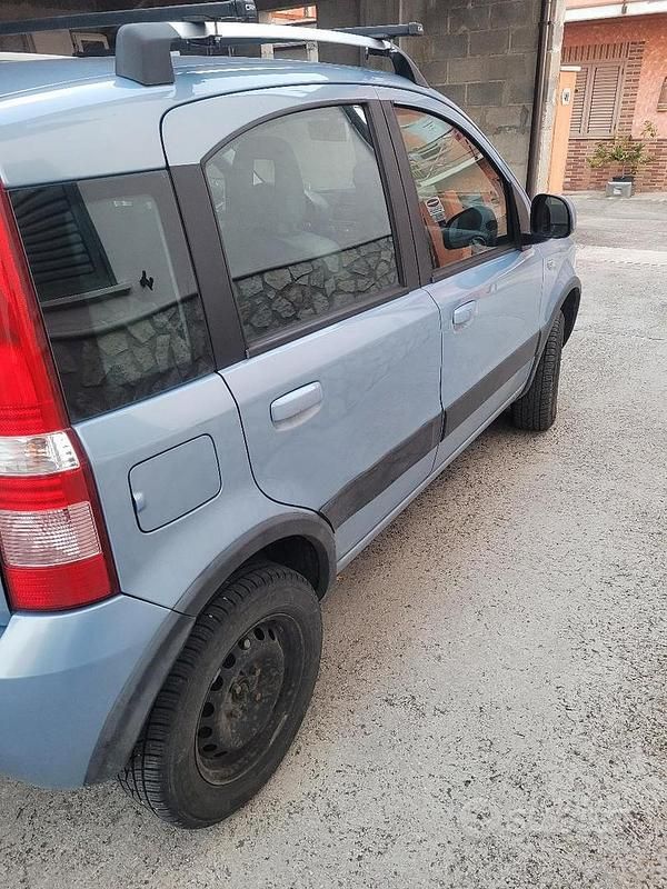 Usata Fiat Panda 4x4 2010 Blu Utilitaria