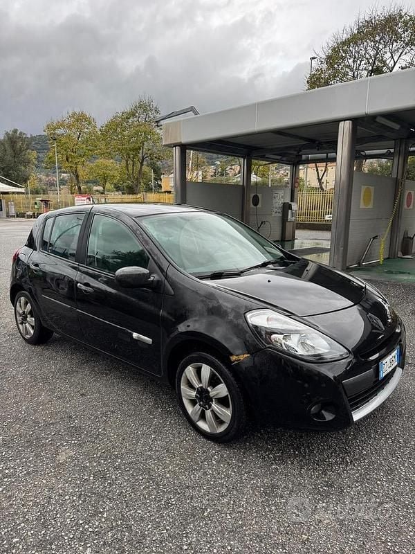 Usata Renault Clio II 85 CV (62 kW) 2009 Berlina