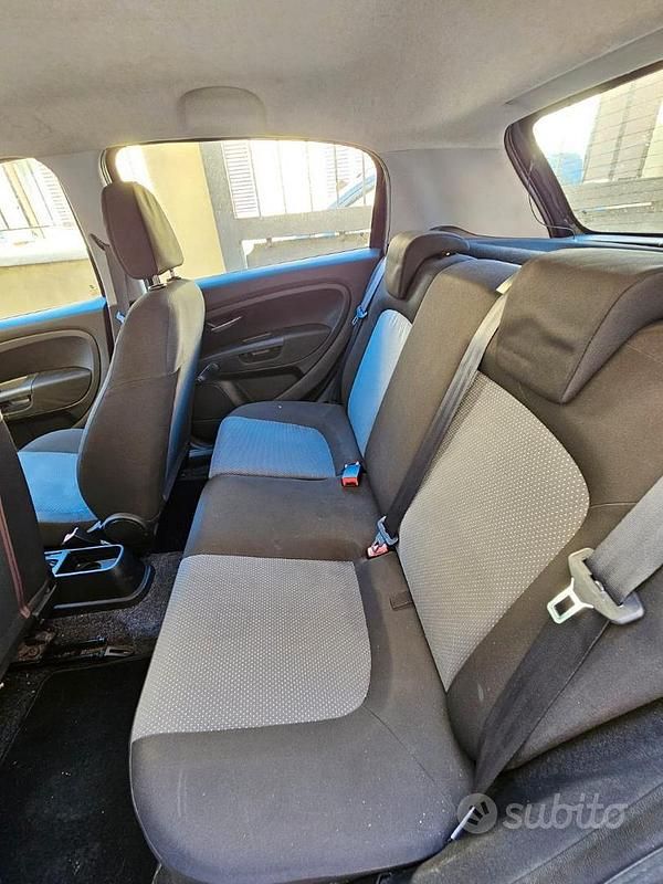 Usata Fiat Grande Punto 75 CV (55 kW) 2011 Blu Utilitaria