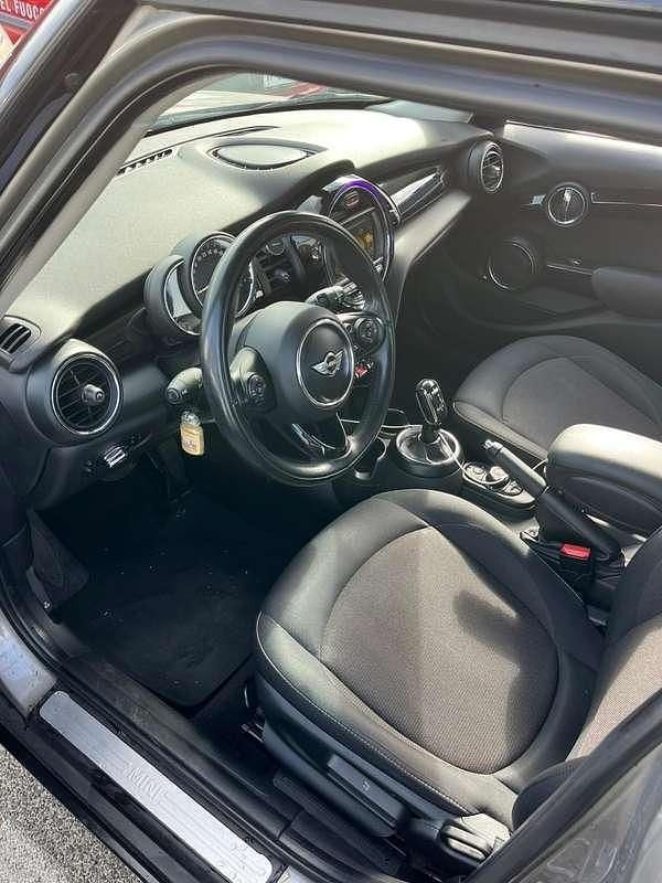 Usata Mini Cooper D 116 CV (85 kW) 2018 Grigio Utilitaria
