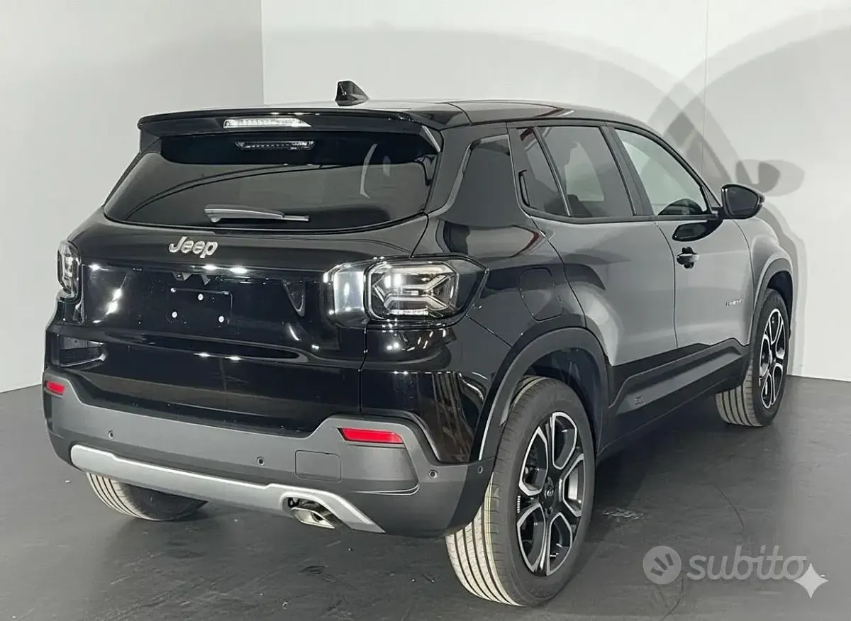 Nuova Jeep Avenger Summit 101 CV (74 kW) 2025 Nero SUV