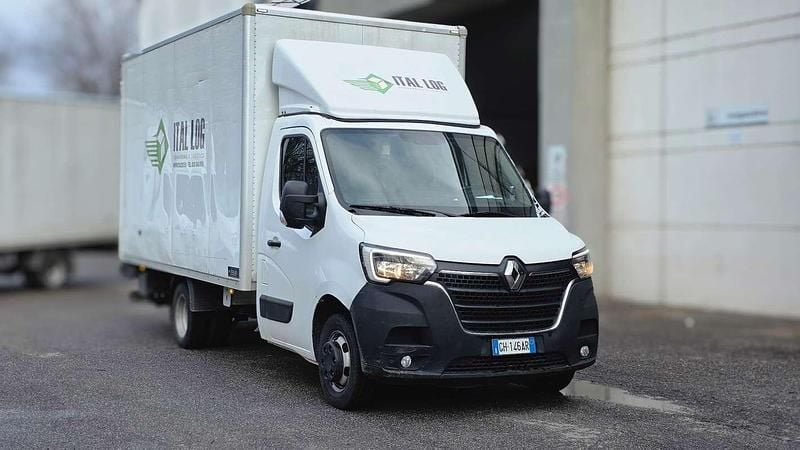 Usata Renault Master 165 CV (121 kW) 2022 Monovolume