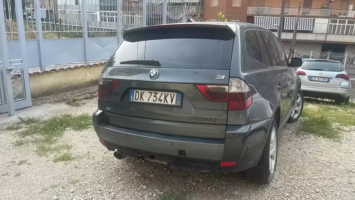 Usata BMW X3 218 CV (160 kW) 2007 Grigio SUV