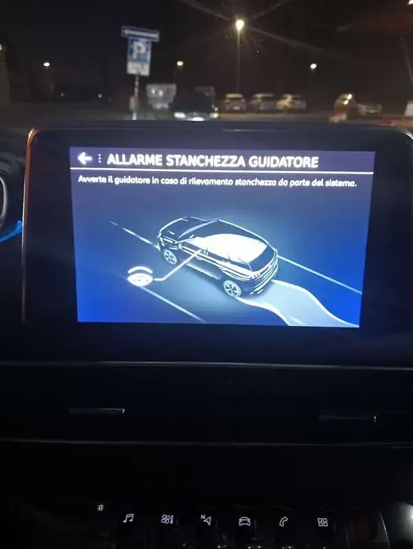 Usata Peugeot 3008 GT-line 150 CV (110 kW) 2018 Bianco SUV
