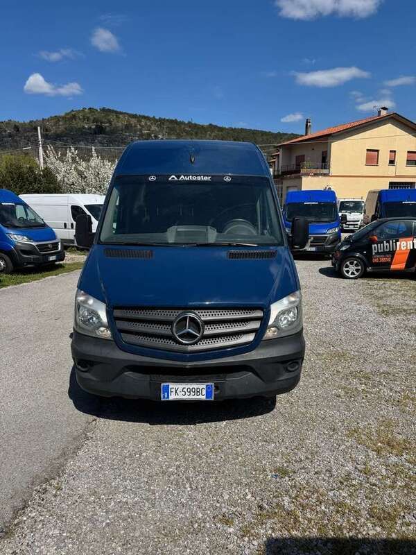 Blu/azzurro Usata 2017 Mercedes Sprinter Furgone | 16.400 € (Ottimo prezzo) - Immagine 1/4