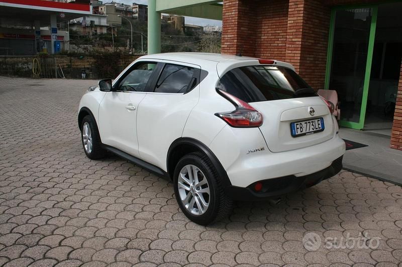 Usata Nissan Juke Acenta 110 CV (80 kW) 2015 Bianco SUV