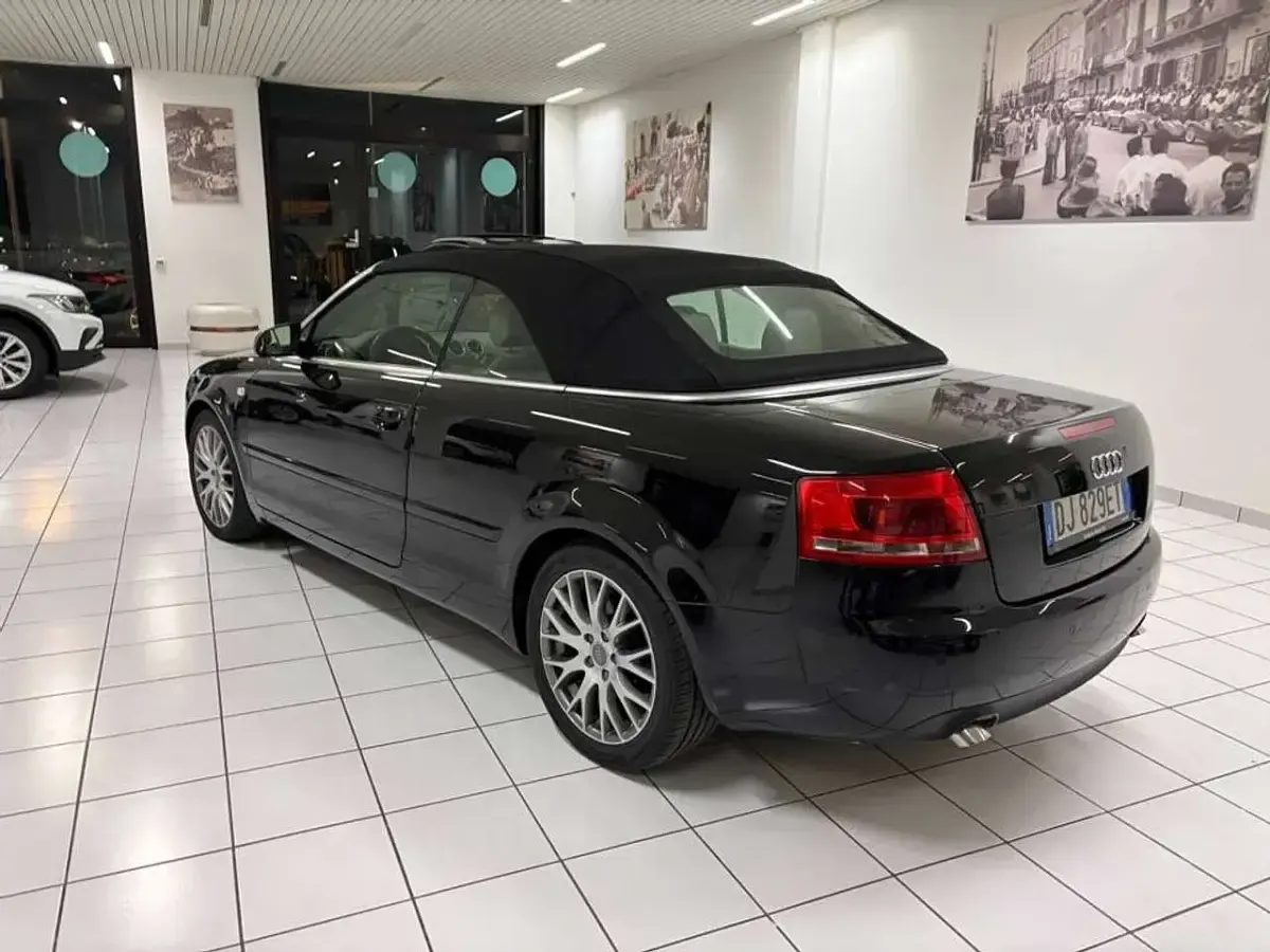 Usata Audi A4 Cabriolet 179 CV (131 kW) 2007 Nero Cabrio