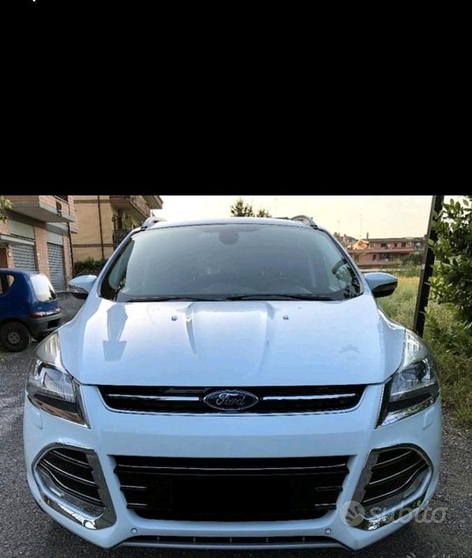 Usata Ford Kuga 140 CV (102 kW) 2013 Bianco SUV