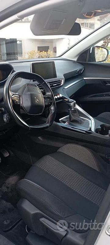 Usata Peugeot 3008 150 CV (110 kW) 2018 Bianco Berlina