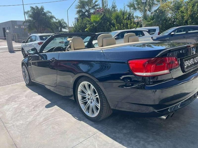 Usata BMW 330 Cabriolet 231 CV (169 kW) 2008 Blu/azzurro Cabrio