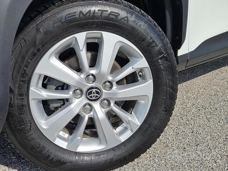 Usata Toyota Yaris Cross Active 92 CV (67 kW) 2023 Bianco SUV