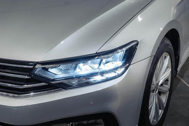 Usata VW Passat Business 122 CV (89 kW) 2021 Argento Station wagon