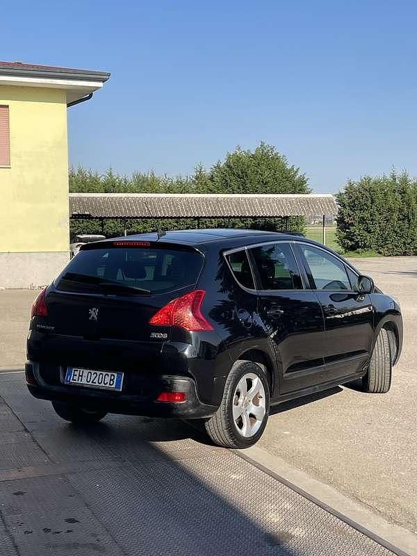 Usata Peugeot 3008 Business-Line 111 CV (81 kW) 2011 Nero Station wagon