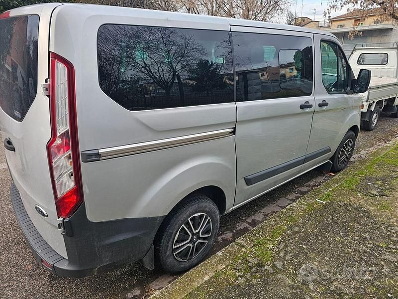 Usata Ford Transit Custom 2014 Grigio Berlina