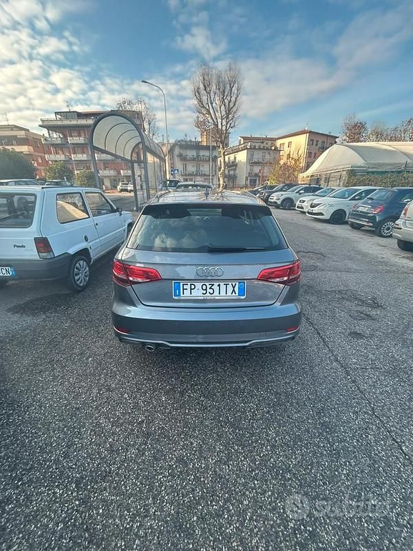 Usata Audi A3 S-Line 116 CV (85 kW) 2018 Grigio Berlina