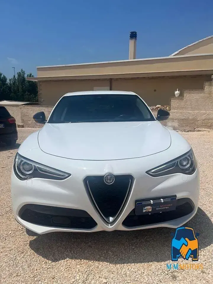 Usata Alfa Romeo Stelvio Super 190 CV (139 kW) 2021 Bianco SUV