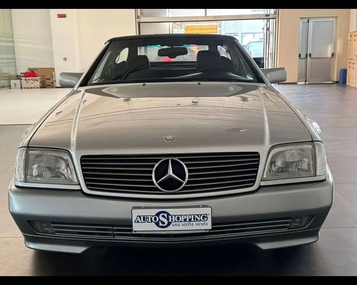 Usata Mercedes SL300 231 CV (169 kW) 1993 Argento Cabrio