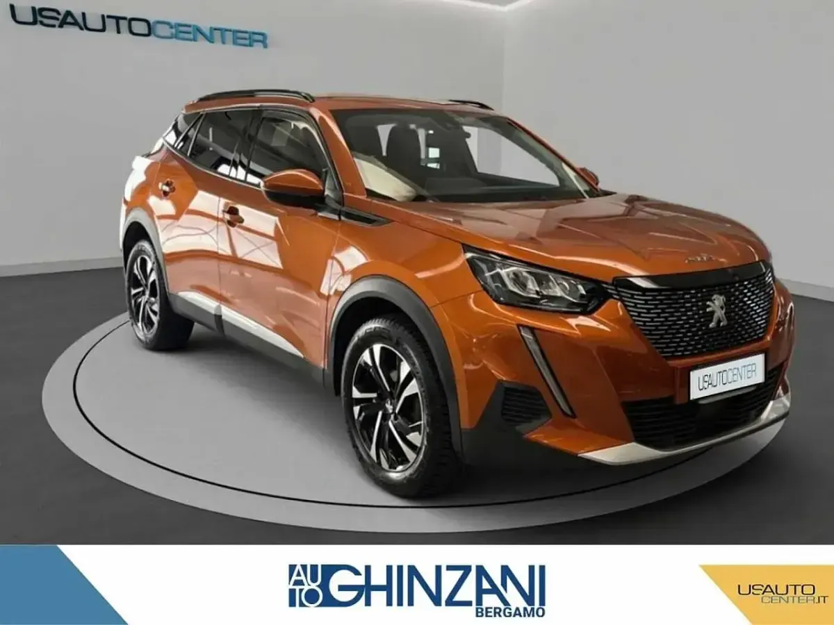 Usata Peugeot 2008 Allure 131 CV (96 kW) 2020 Arancione SUV