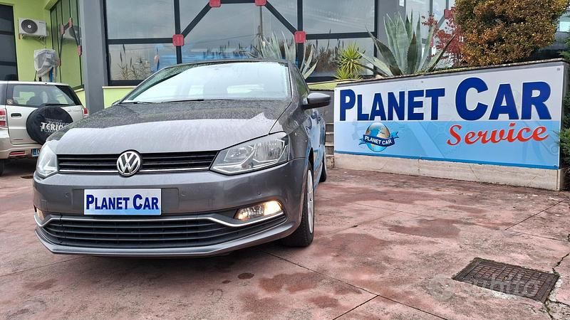 Usata VW Polo Comfortline 74 CV (54 kW) 2015 Grigio Berlina