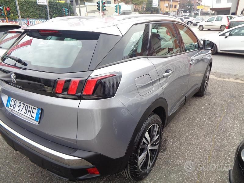 Usata Peugeot 3008 Business-Line 131 CV (96 kW) 2020 Grigio SUV
