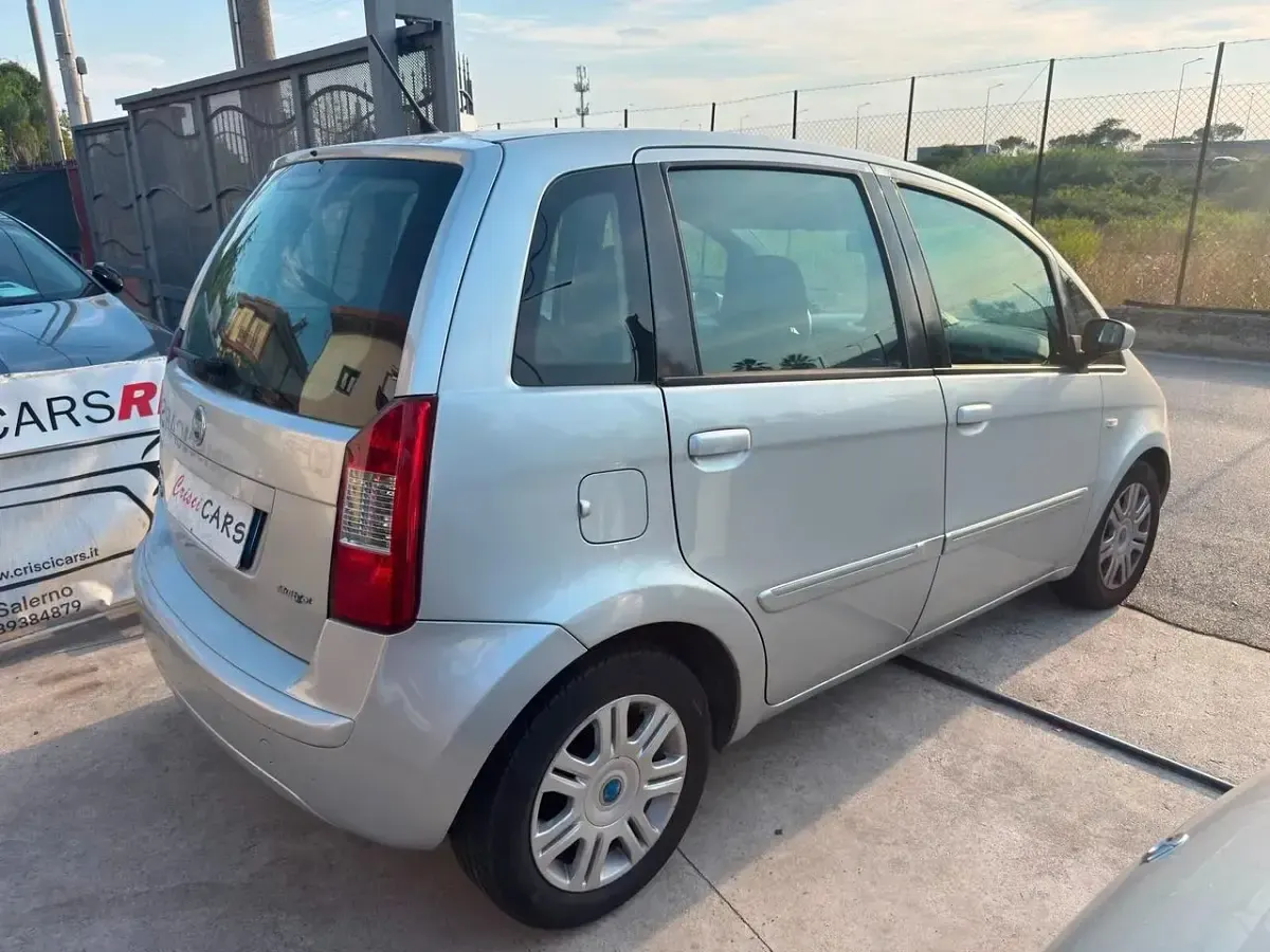 Usata Fiat Idea 69 CV (50 kW) 2007 Grigio Monovolume