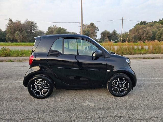 Usata Smart ForTwo Electric Drive 41 kW (56 CV) 2018 Nero Coupé