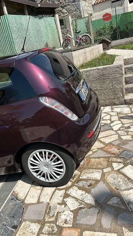 Usata Lancia Ypsilon 90 CV (66 kW) 2009 Utilitaria