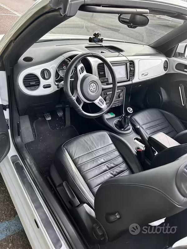 Usado VW Beetle 105 CV (77 kW) 2014 Blanco Utilitario