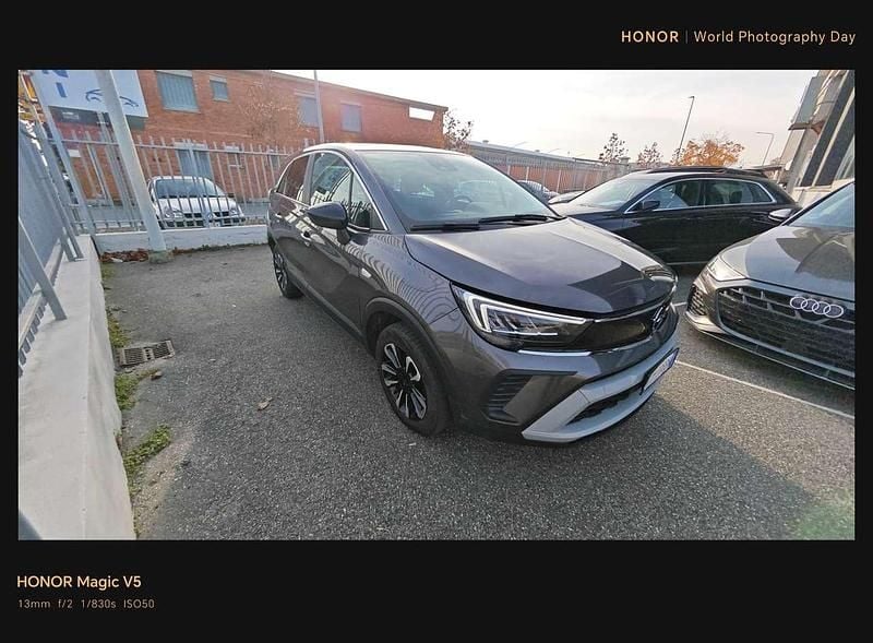 Usata Opel Crossland X Elegance 110 CV (80 kW) 2022 Argento metallizzato SUV