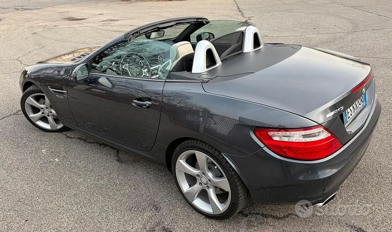 Usata Mercedes SLK200 184 CV (135 kW) 2013 Grigio Cabrio