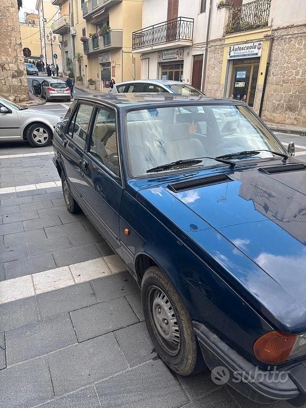 Usata Alfa Romeo Giulietta 1984 Blu Berlina