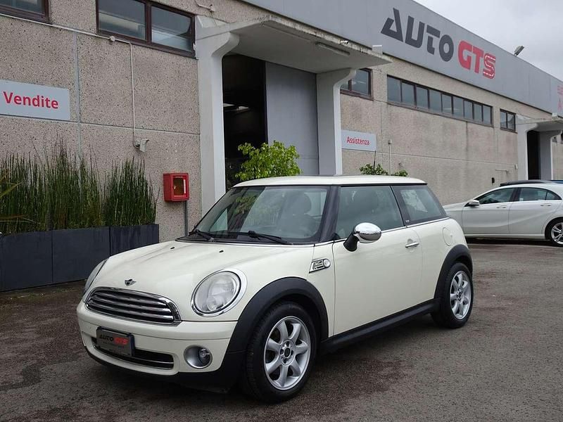 Usata Mini ONE 95 CV (69 kW) 2010 Beige Utilitaria