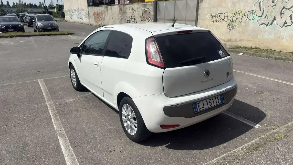 Usata Fiat Punto Evo 77 CV (56 kW) 2011 Utilitaria