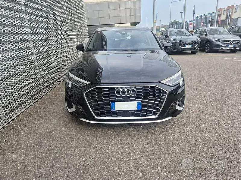 Usata Audi A3 Business 116 CV (85 kW) 2022 Nero Berlina