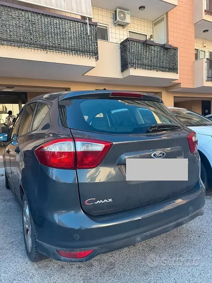 Usata Ford C-MAX 115 CV (84 kW) 2011 Monovolume