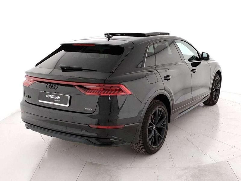 Usata Audi Q8 286 CV (210 kW) 2022 Nero SUV