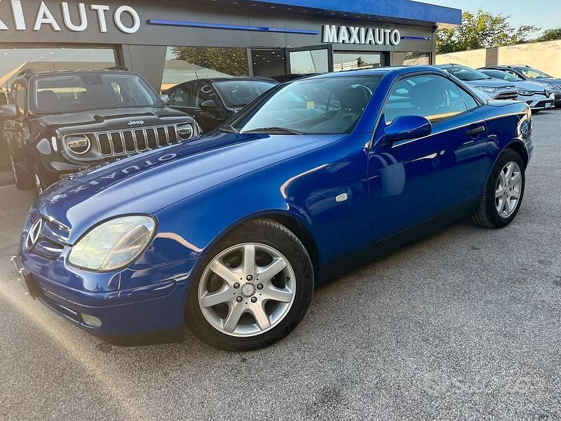 Usata Mercedes SLK200 192 CV (141 kW) 2000 Blu Cabrio