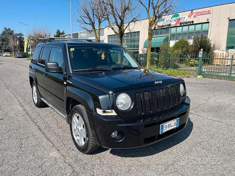 Usata Jeep Patriot Limited 174 CV (127 kW) 2011 Nero SUV