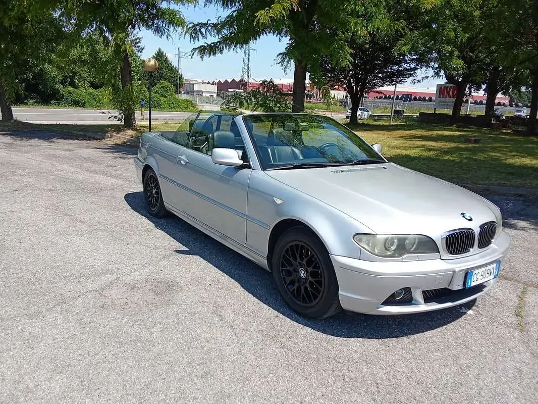 Usata BMW 325 Cabriolet 192 CV (141 kW) 2003 Cabrio