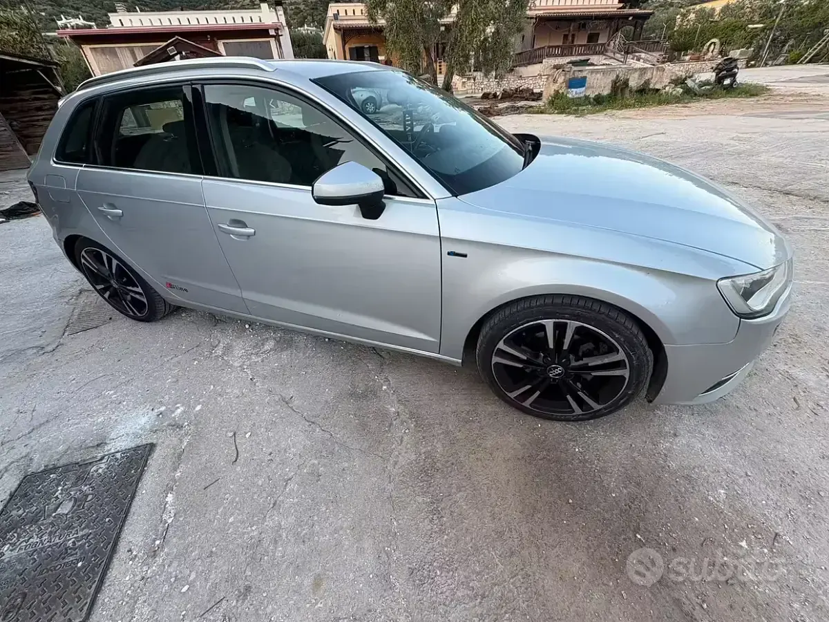 Usata Audi A3 150 CV (110 kW) 2014 Grigio