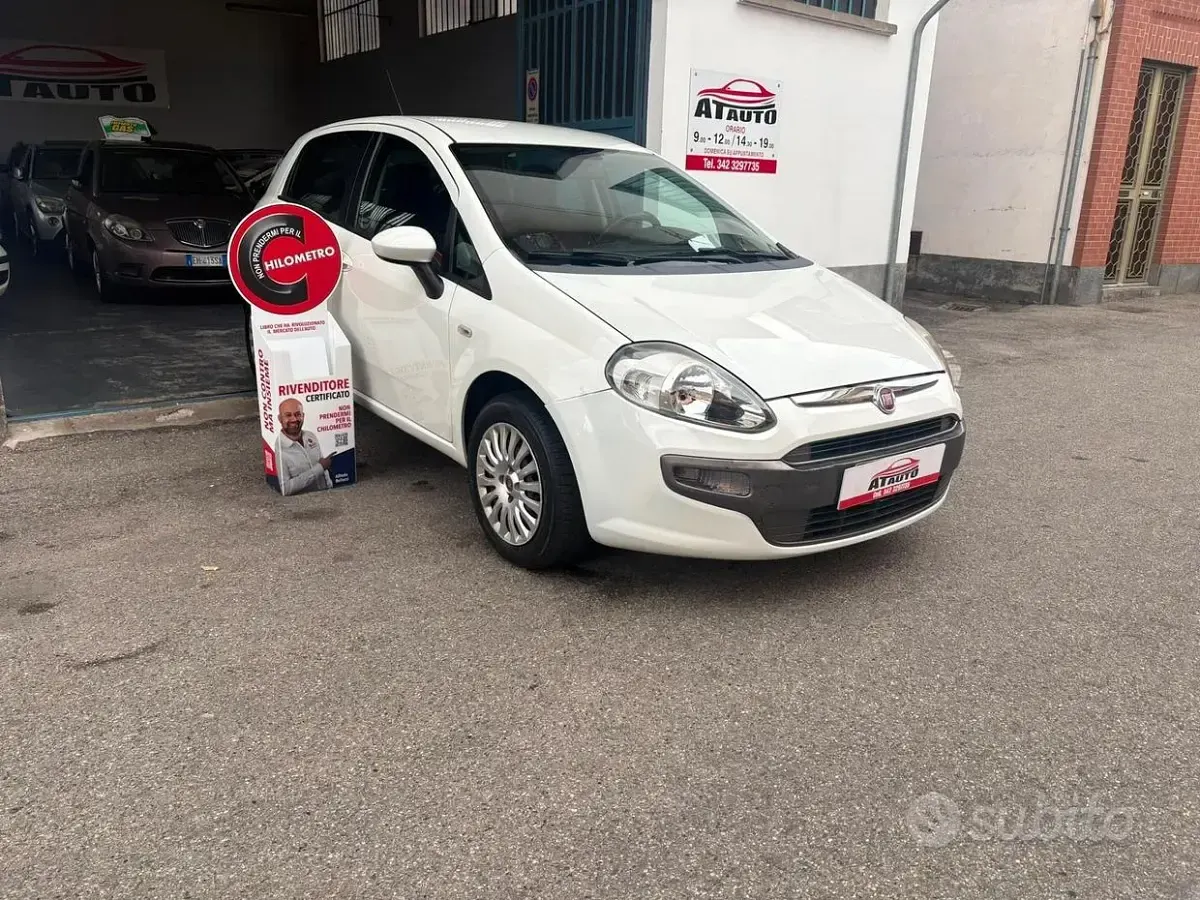 Usata Fiat Punto Evo Emotion 77 CV (56 kW) 2010 Bianco Utilitaria