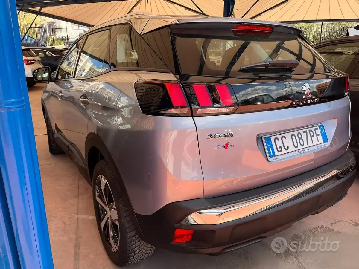 Usata Peugeot 3008 Business-Line 131 CV (96 kW) 2020 Grigio SUV