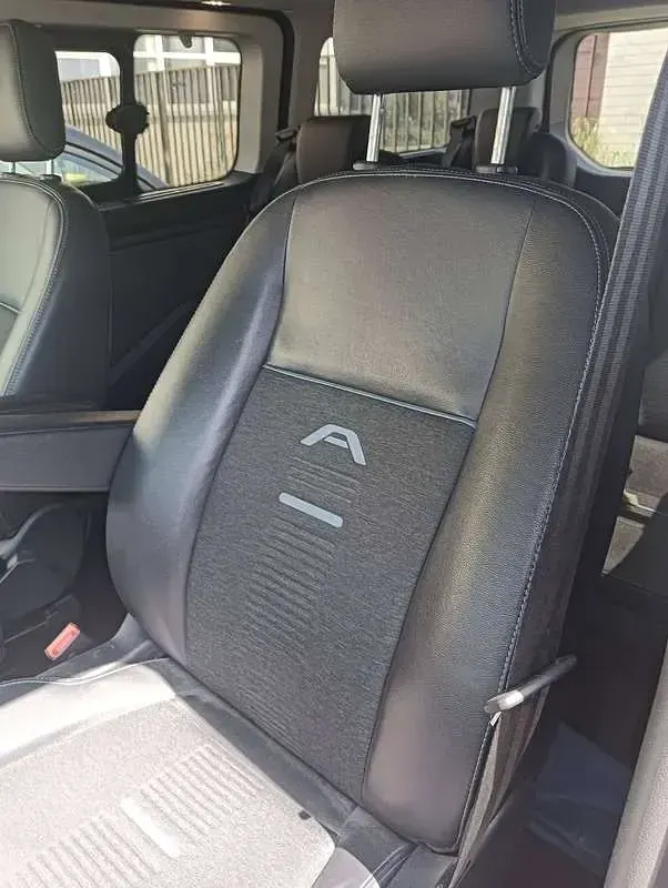 Usata Ford Tourneo Custom Active 170 CV (125 kW) 2023 Nero Furgone
