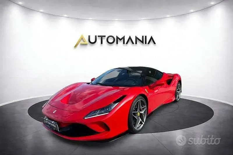 Usata Ferrari F8 721 CV (530 kW) 2022 Rosso Coupé