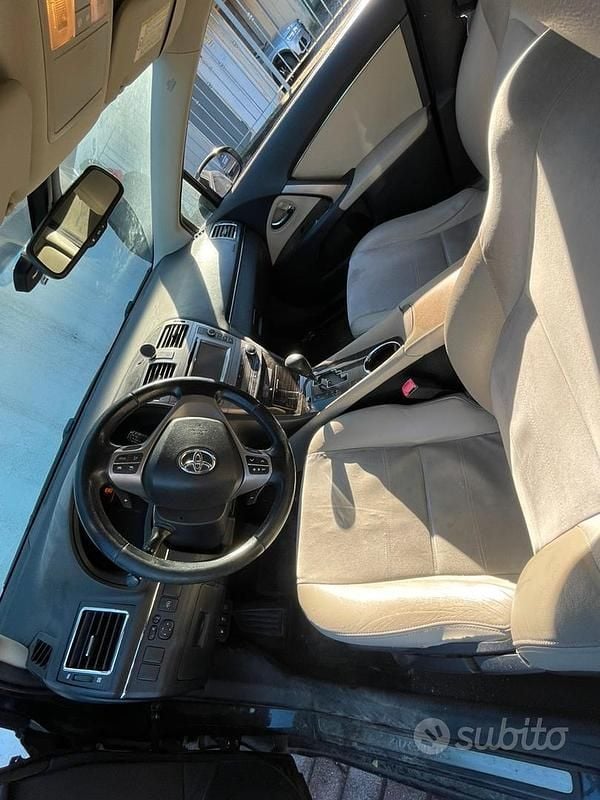 Usata Toyota Avensis 2012 Nero Station wagon